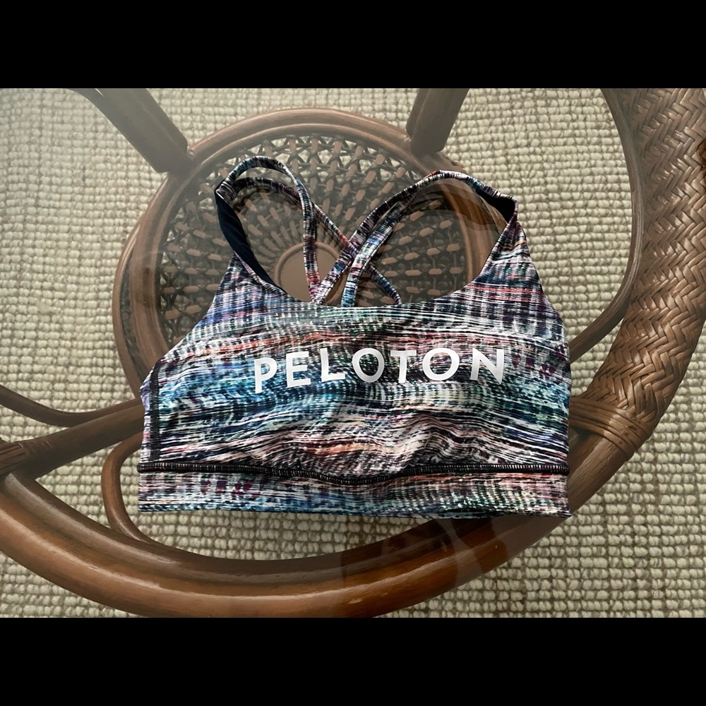 Peloton Lululemon energy sports bra size 6